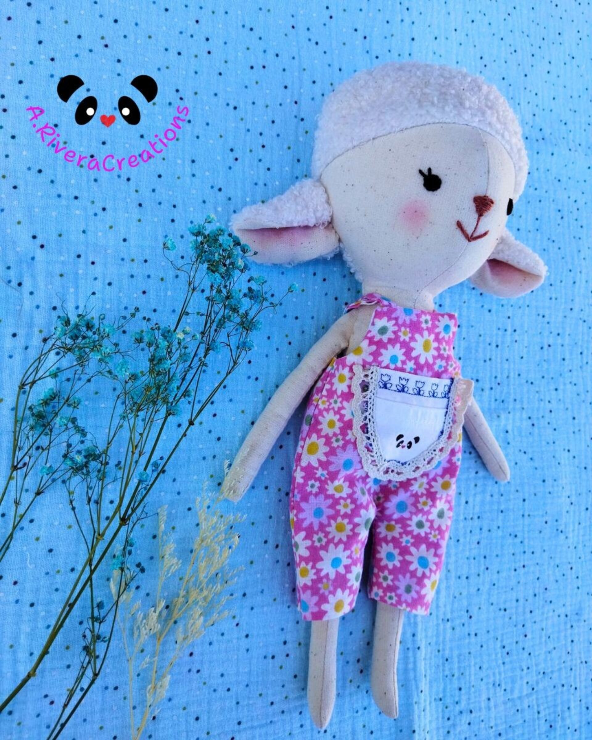 Peluche corderita, corderito, muñeca artesanal, hecho a mano - 6