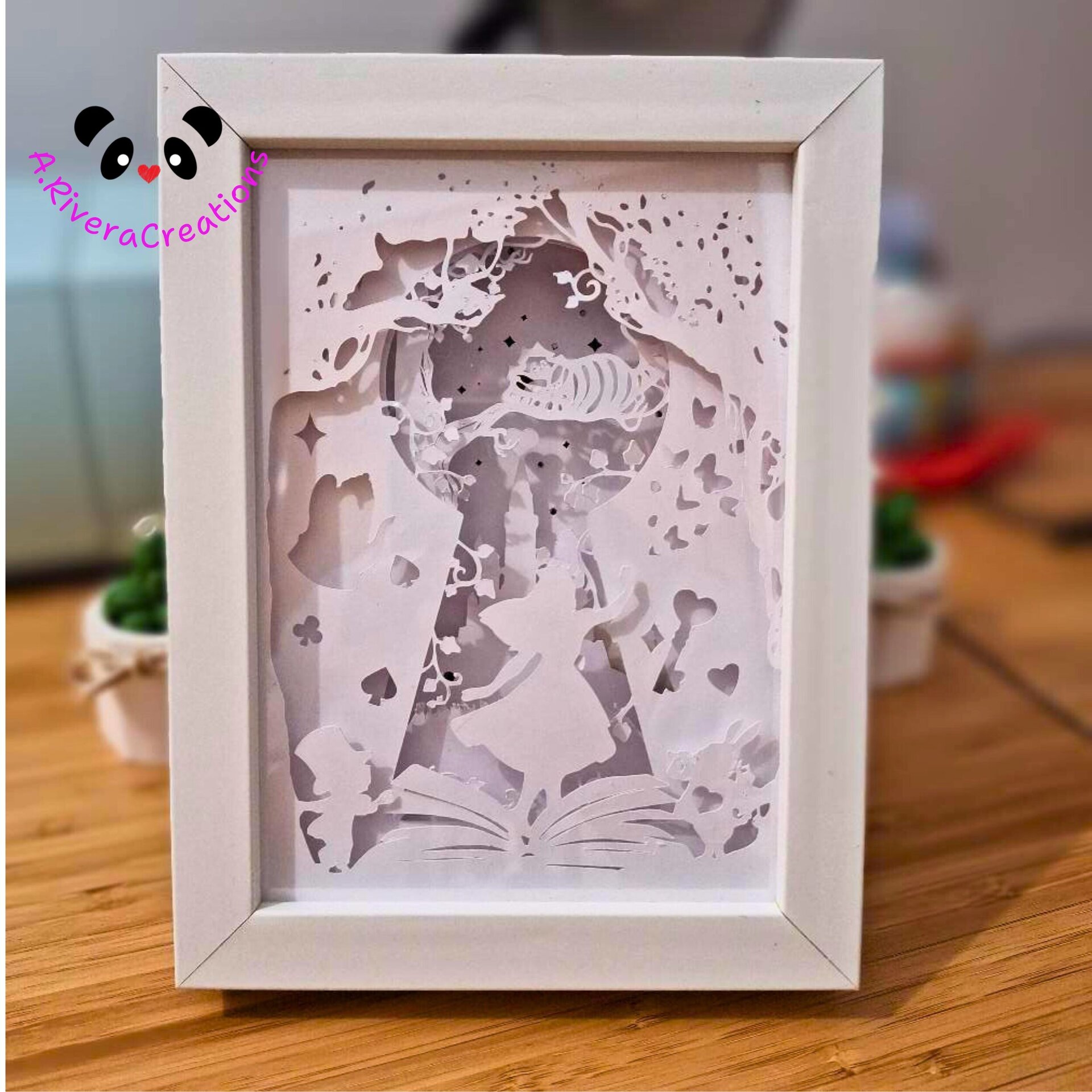 Shadow Box de Alicia en el País de las Maravillas – Cuadro de luz mágico en capa - 6